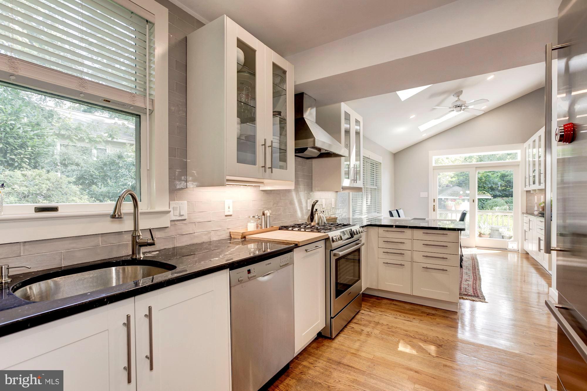 6212 Walhonding Road Bethesda, MD 20816 - Photo 24 of 60 Kitchen view