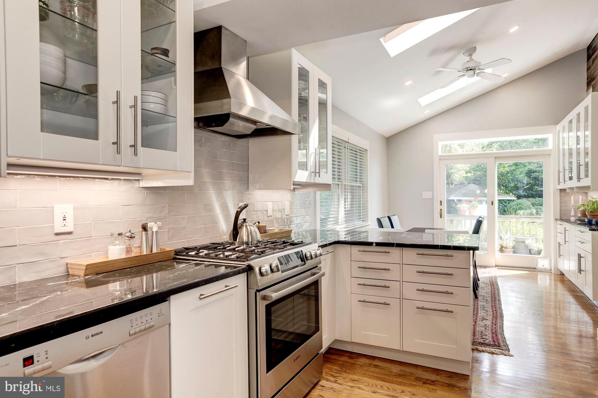 6212 Walhonding Road Bethesda, MD 20816 - Photo 26 of 60 Kitchen