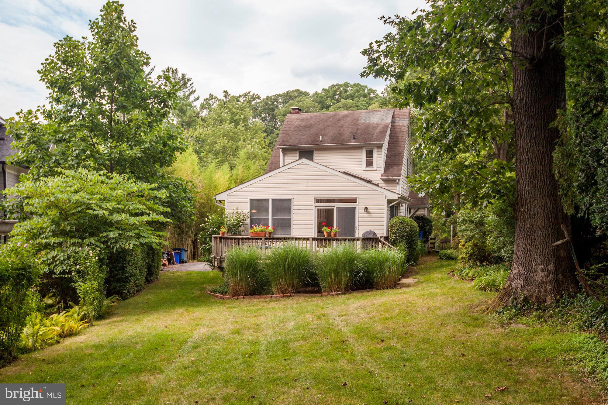 6212 Walhonding Road Bethesda, MD 20816 - Photo 4 of 60 Back of House
