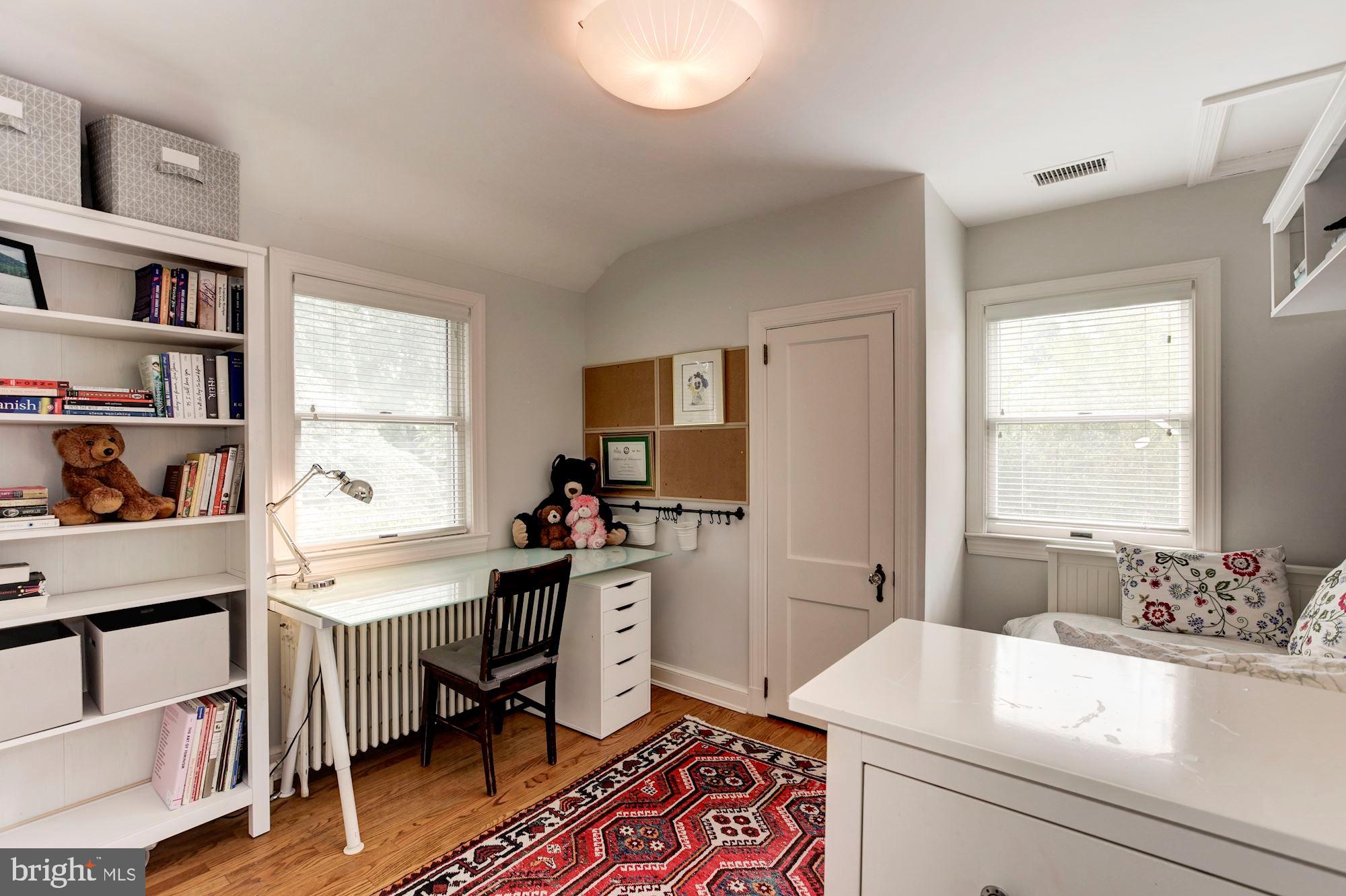 6212 Walhonding Road Bethesda, MD 20816 - Photo 38 of 60 Second BR