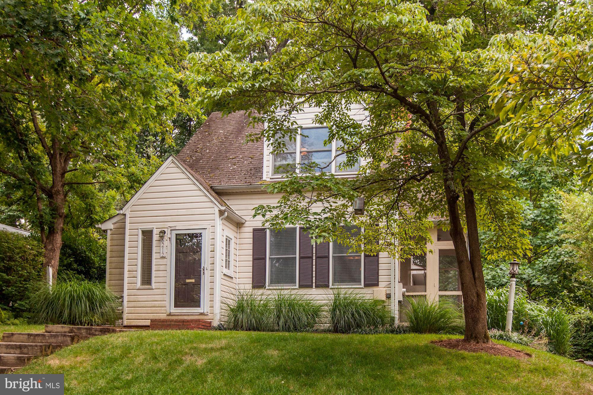 6212 Walhonding Road Bethesda, MD 20816 - Photo 49 of 60 Front of House w/semi circular driveway