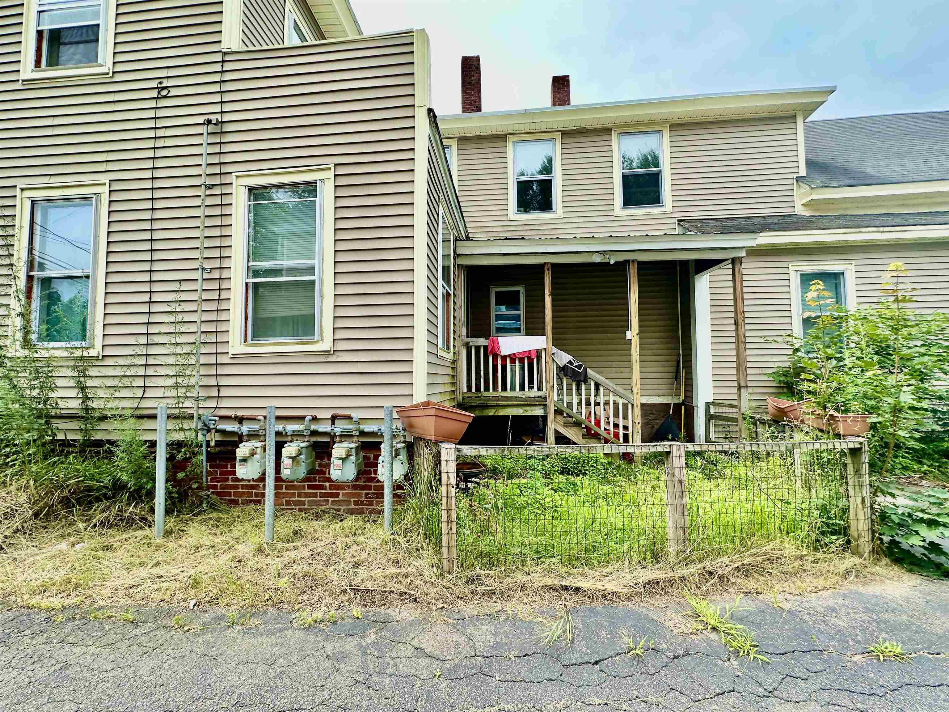 328 Portland Street Rochester, NH 03867 - Photo 6 of 33