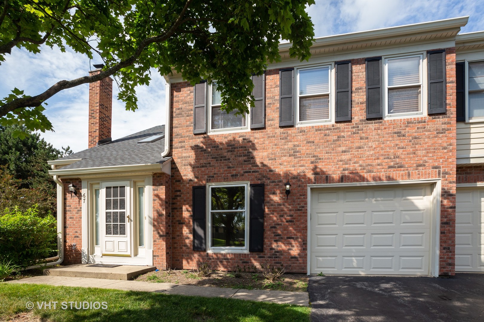 67 Bright Ridge Drive Schaumburg, IL 60194 - Photo 2 of 16 front view of a house