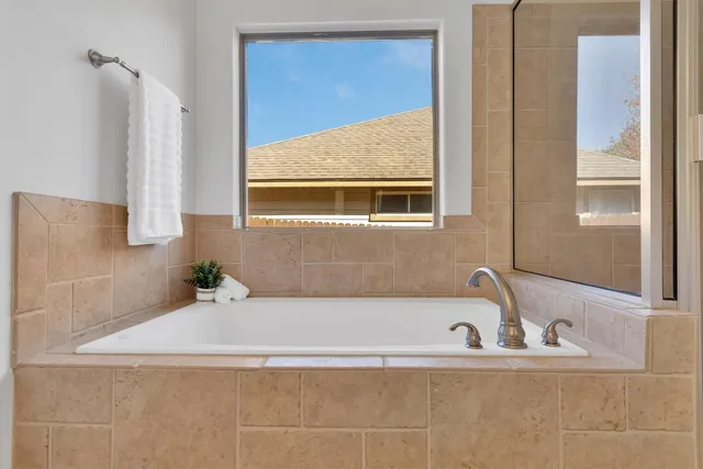 $425,000 | 10808 Timber Circle, Dripping Springs, TX 78620