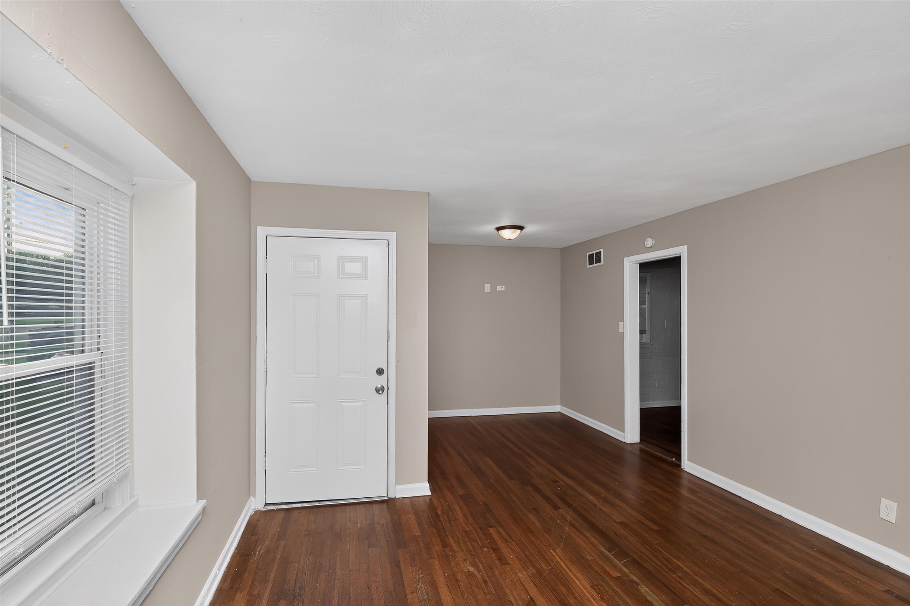 3994 Leech Road Memphis, TN 38109 - Photo 7 of 30