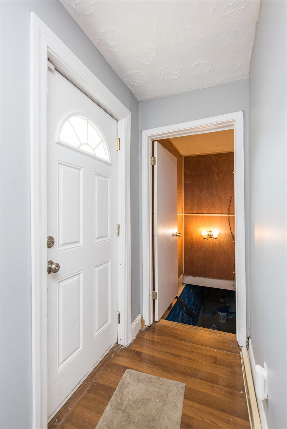 705 Addison Avenue Lexington, KY 40504 - Photo 43 of 51 Side entrance/hall to basement