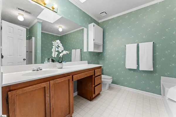 $230,000 | 40 Wood Pointe Drive, Unit 25, Greenville, SC 29615