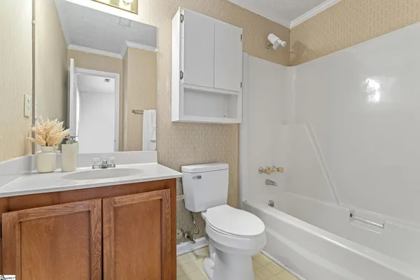 $230,000 | 40 Wood Pointe Drive, Unit 25, Greenville, SC 29615