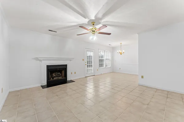 $230,000 | 40 Wood Pointe Drive, Unit 25, Greenville, SC 29615
