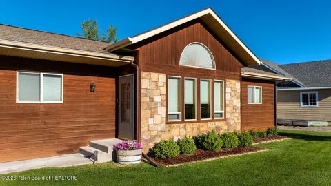 $519,900 | 158 Holly Drive, Star Valley Ranch, WY 83127