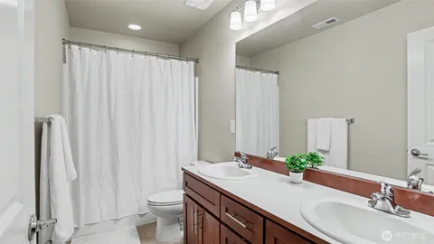 $799,900 | 22509 Southeast 283rd Street, Maple Valley, WA 98038