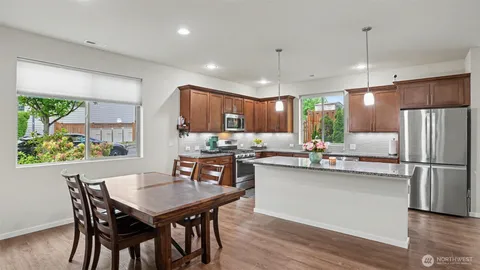 $799,900 | 22509 Southeast 283rd Street, Maple Valley, WA 98038