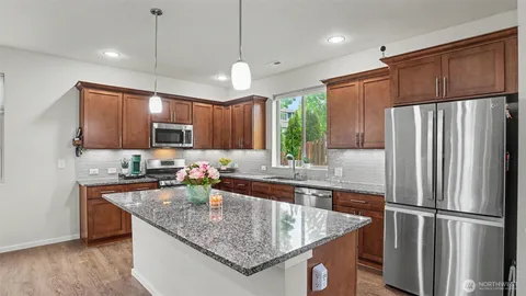 $799,900 | 22509 Southeast 283rd Street, Maple Valley, WA 98038