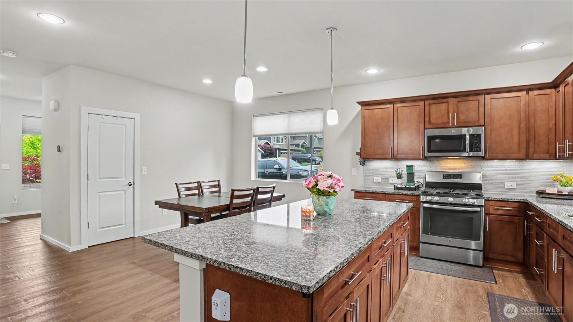 22509 Southeast 283rd Street Maple Valley, WA 98038 - Photo 8 of 26