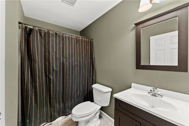 an empty room with a empty space