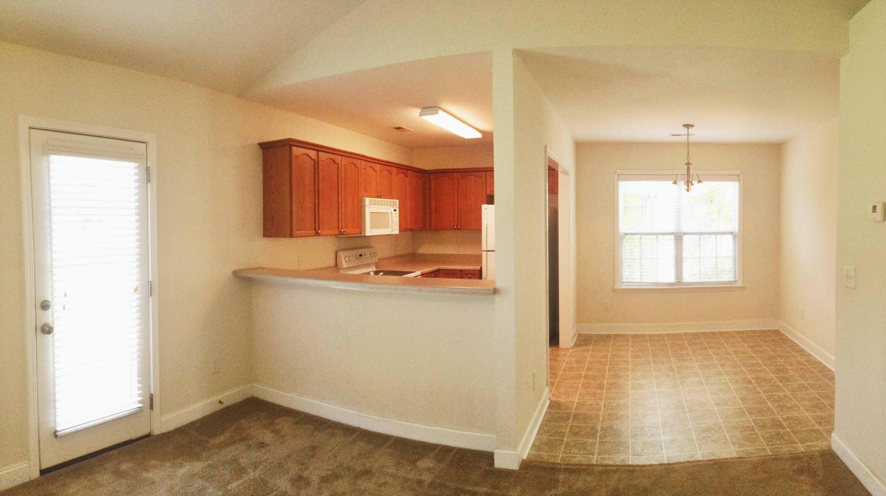 109 Watersfield Road Leland, NC 28451 - Photo 5 of 8 109 Watersfield005