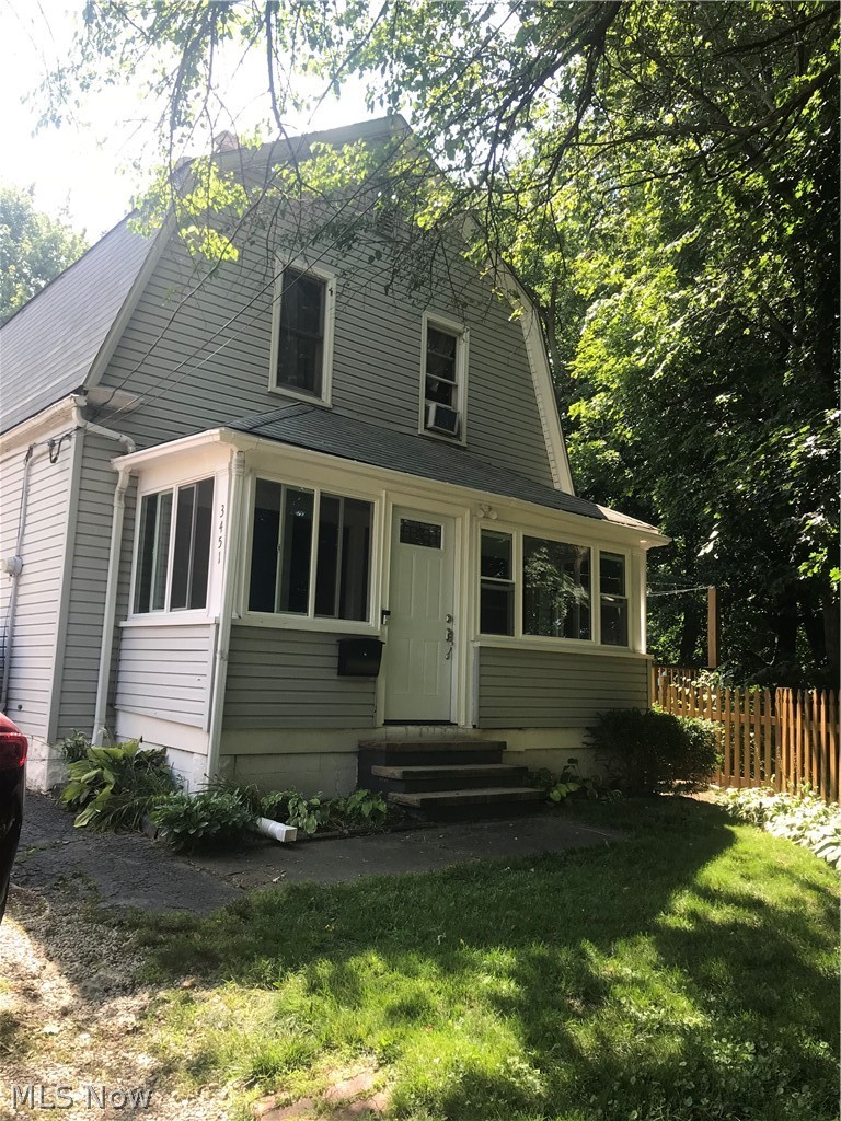 3451 Henninger Road Cleveland, OH 44109 - Photo 1 of 26 Gallery Image 1