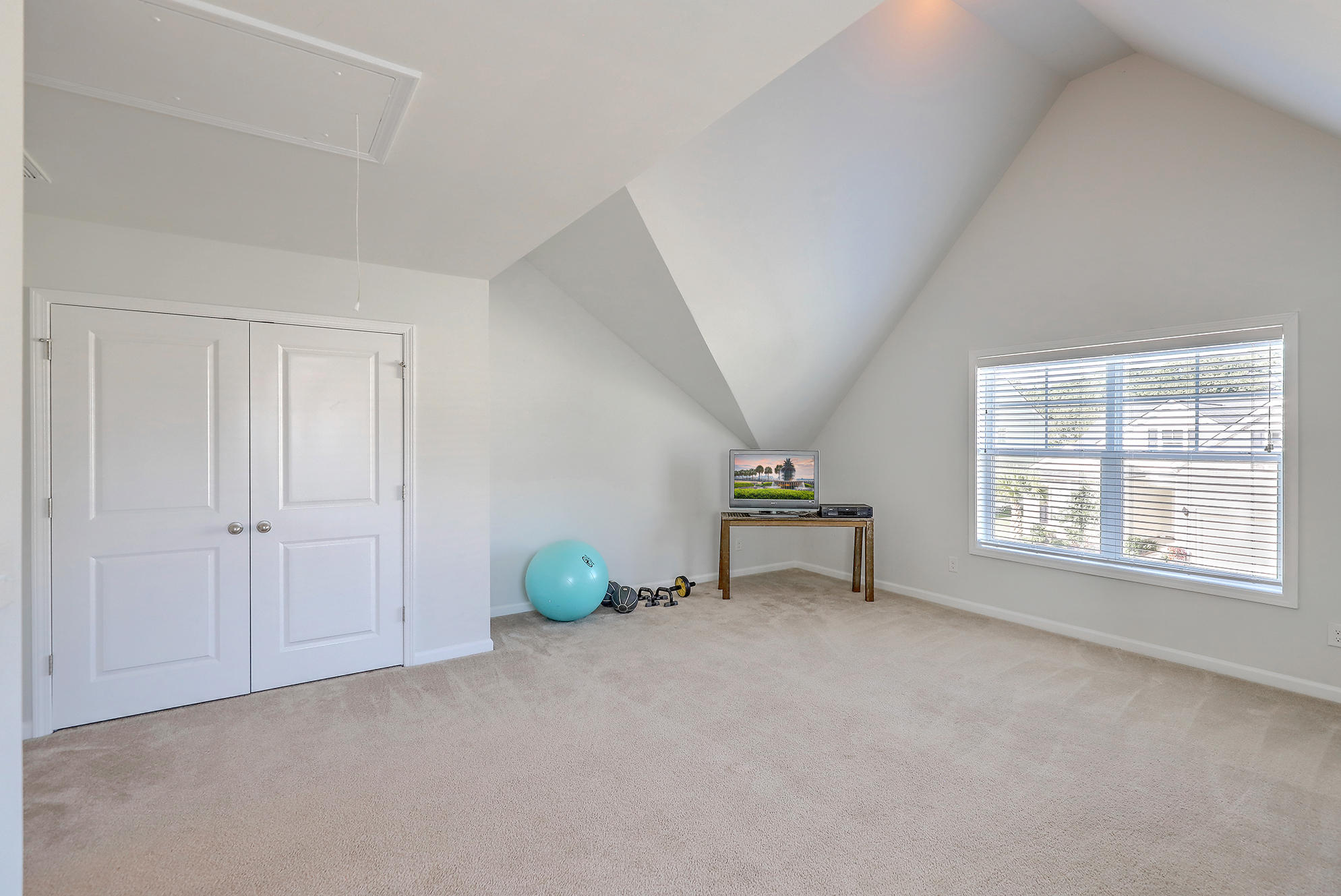 1208 Raven Road Hanahan, SC 29410 - Photo 21 of 38 IMG_8902_3_4