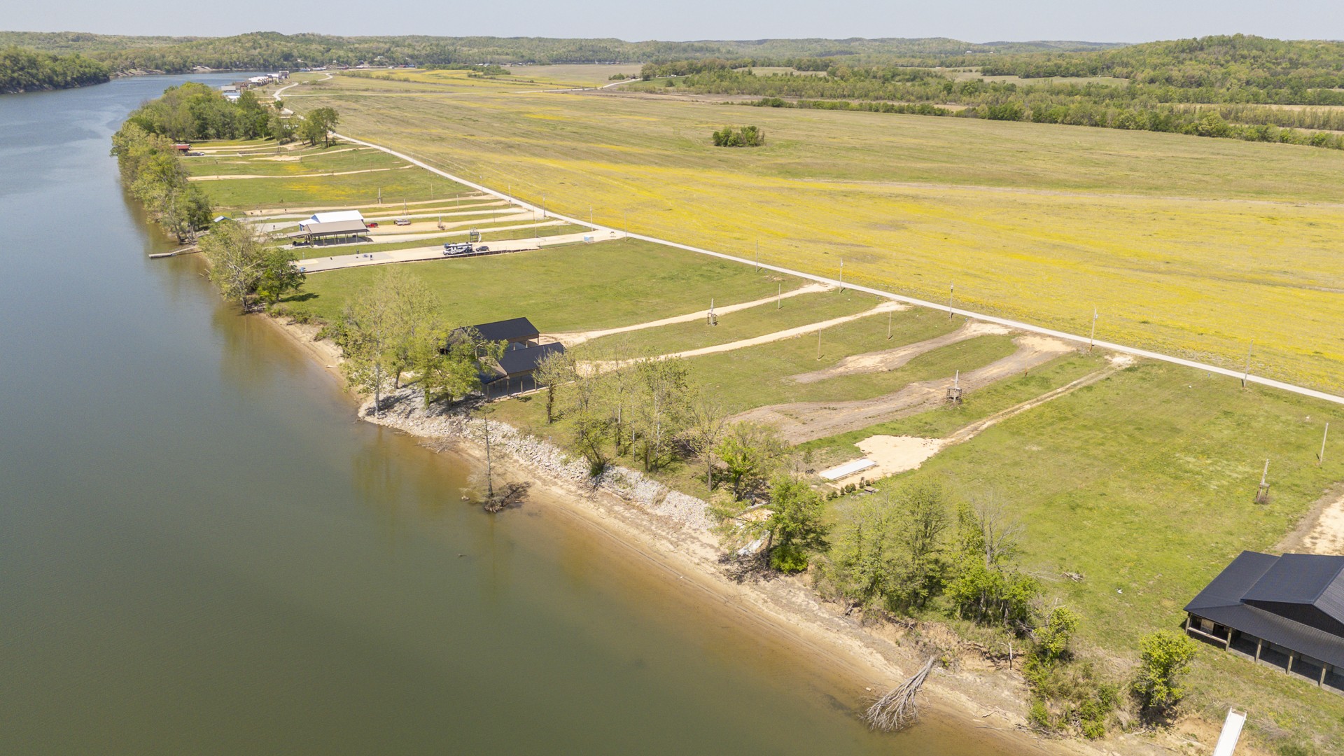 199 Hardin Bottom River Road Clifton, TN 38425 - Photo 28 of 44 a view of an ocean and beach