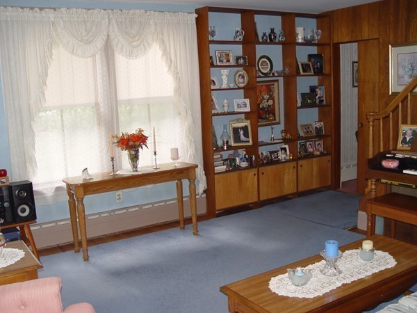 1417 Rindge Road Fitchburg, MA 01420 - Photo 11 of 22 Gallery Image 11