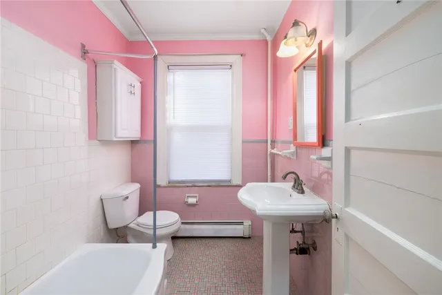 $2,500 | 73 Bayside Avenue, Unit 1, Warwick, RI 02888