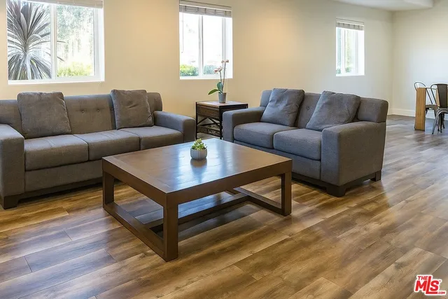 $6,750 | 1253 West 35th Street, Los Angeles, CA 90007