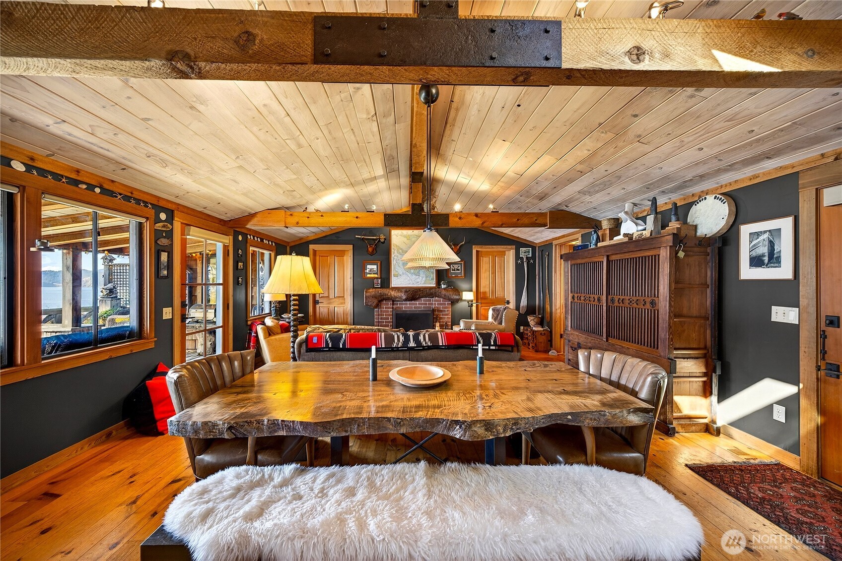 5132 West Shore Road Anacortes, WA 98221 - Photo 11 of 33