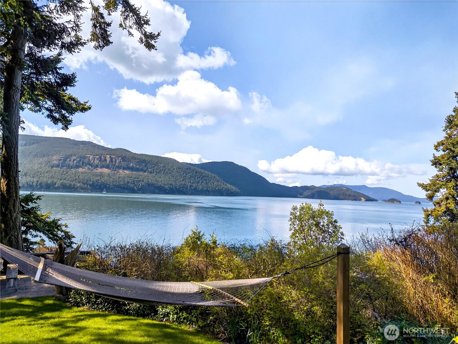 5132 West Shore Road Anacortes, WA 98221 - Photo 29 of 33