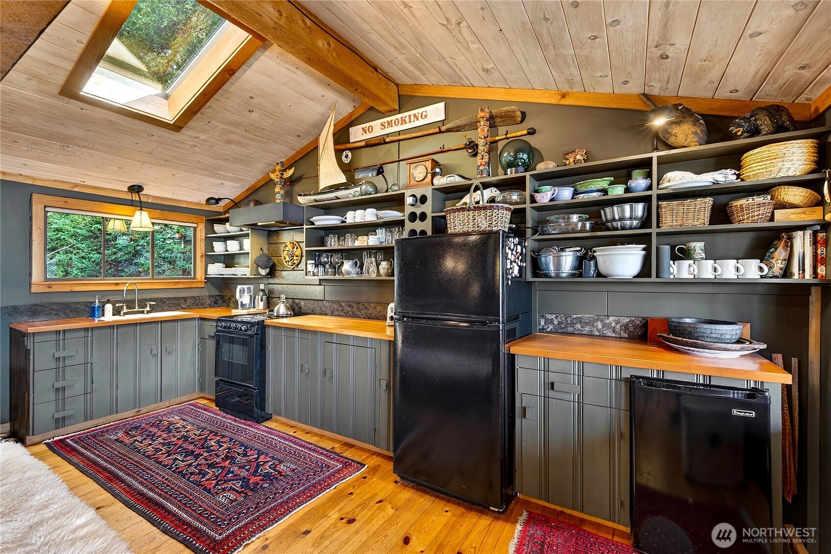 5132 West Shore Road Anacortes, WA 98221 - Photo 8 of 33