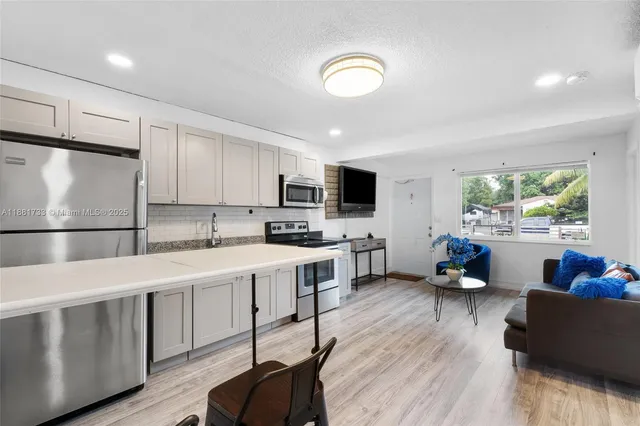 $2,550 | 1850 Northwest 92nd Street, Unit A, Miami, FL 33147