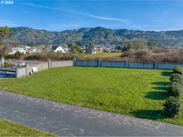 $210,000 | 97972 Sea Breeze Way, Unit 19, Brookings, OR 97415