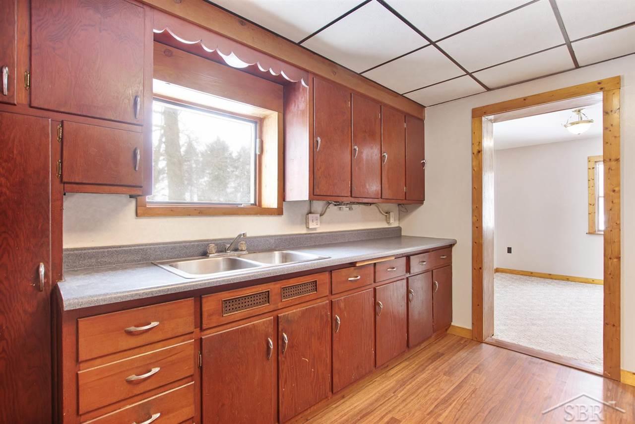 1555 South Hemlock Road Hemlock, MI 48626 - Photo 16 of 41 50066402-15.JPG