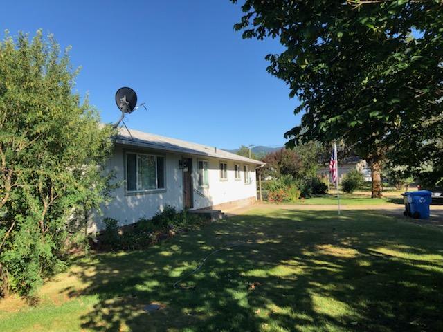 3925 Rockydale Road Cave Junction, OR 97523 - Photo 1 of 26 Front of house