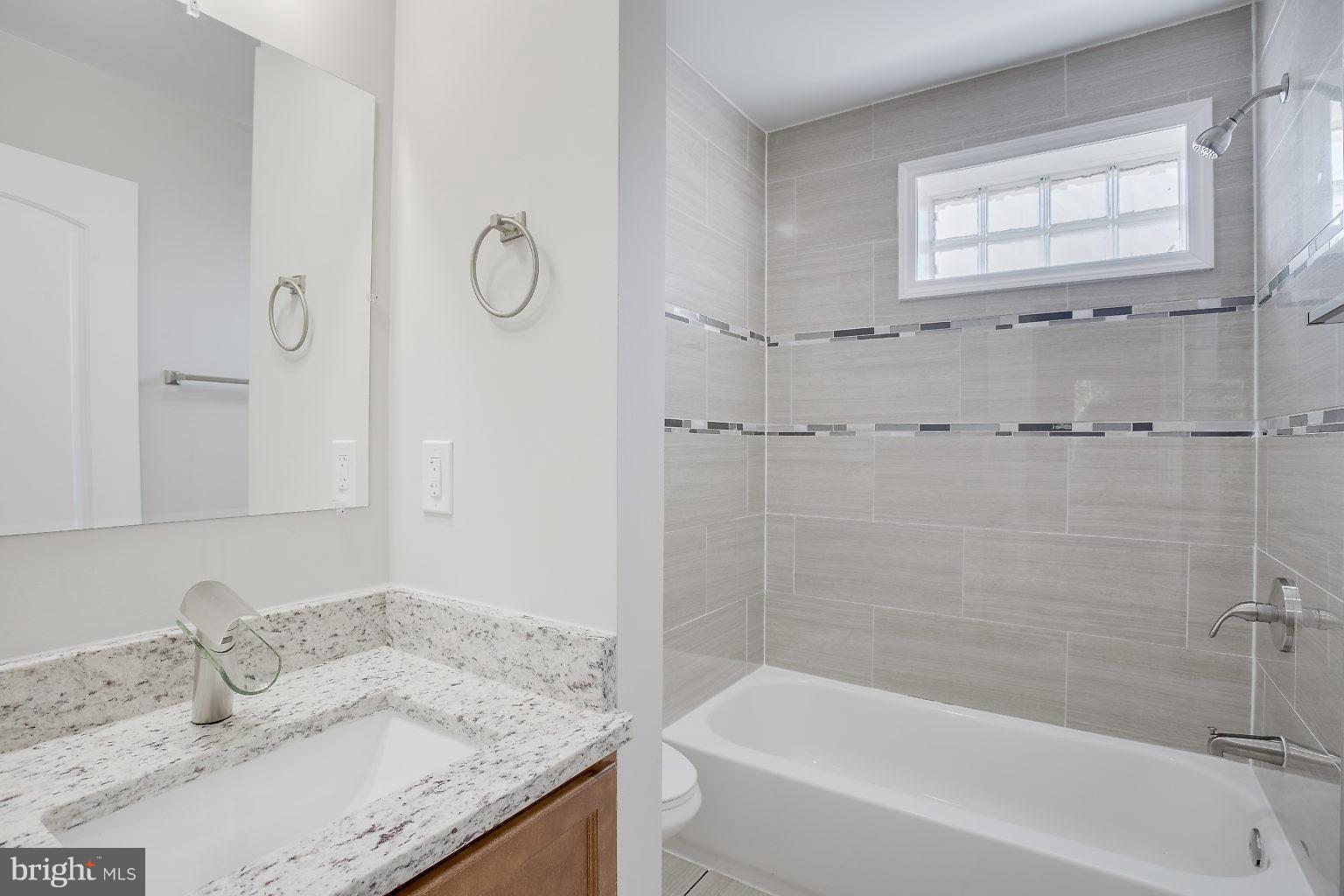 4015 Grantley Road Baltimore, MD 21215 - Photo 24 of 30 Bath