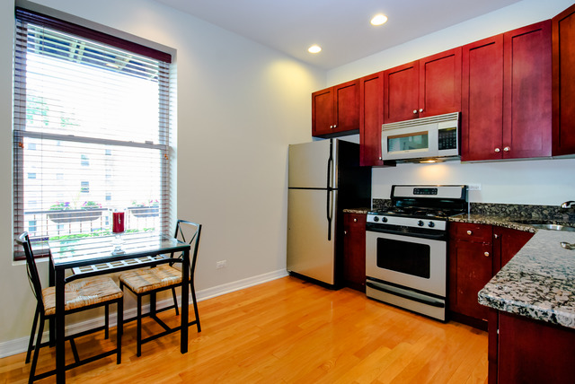 3215 West Altgeld Street, Unit 2 Chicago, IL 60647 - Photo 5 of 13