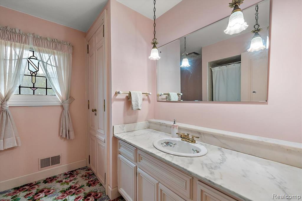 1600 Mill Race Road Rochester Hills, MI 48306 - Photo 54 of 88 Gallery Image 54