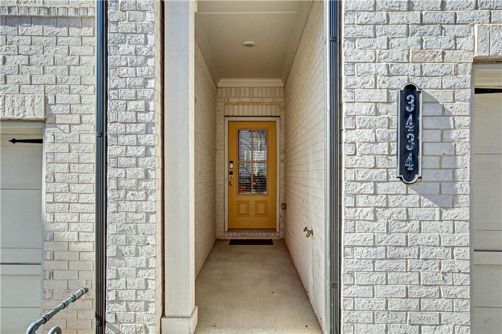 3434 Senna Road Duluth, GA 30096 - Photo 4 of 39 a view of a bathroom