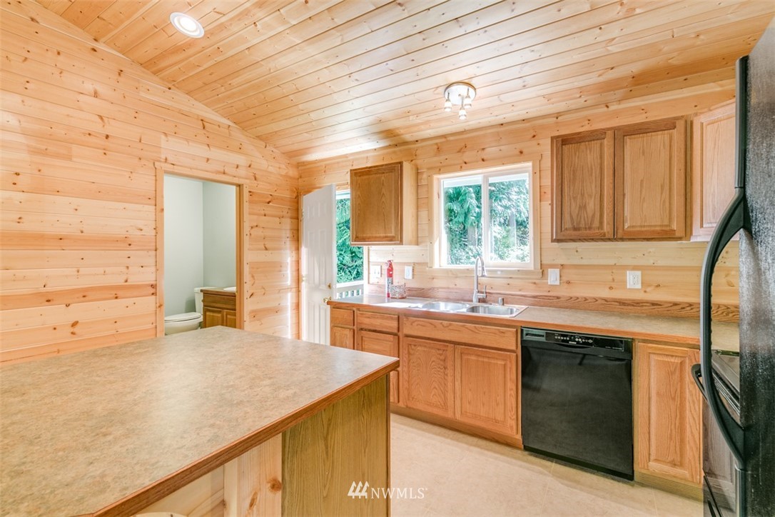 939 Palo Alto Road Sequim, WA 98382 - Photo 18 of 24