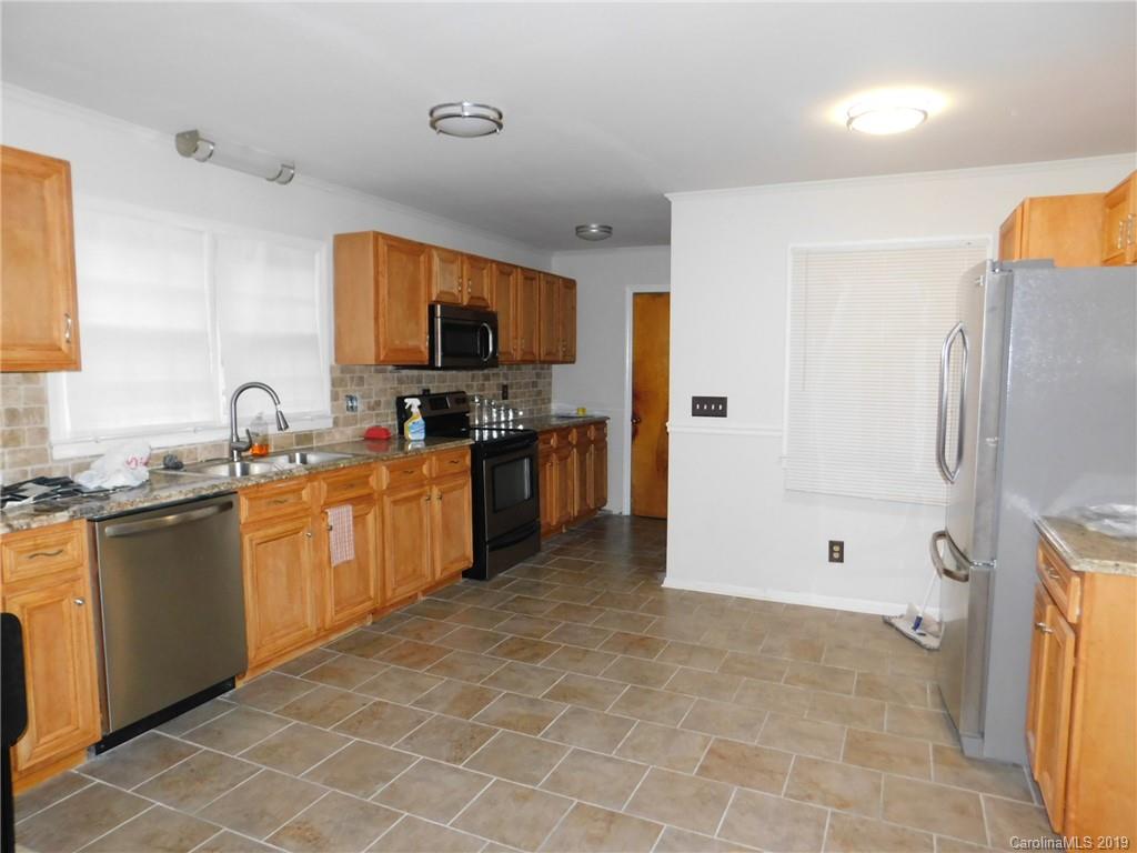 4843 Cheviot Road Charlotte, NC 28269 - Photo 15 of 19