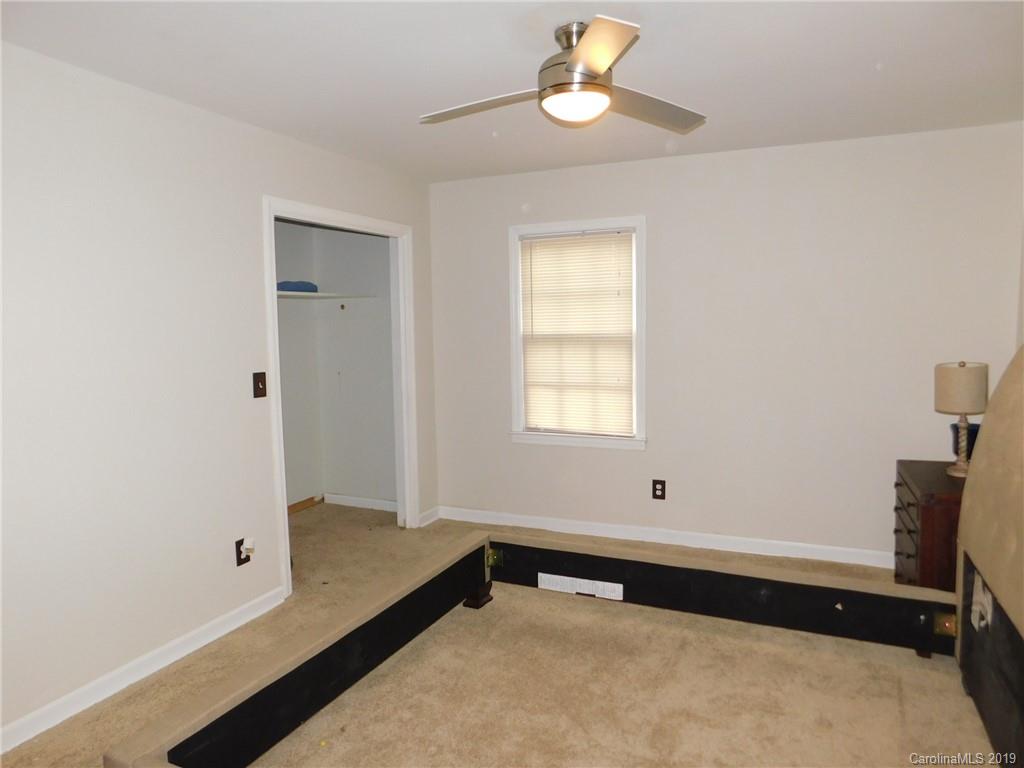 4843 Cheviot Road Charlotte, NC 28269 - Photo 7 of 19