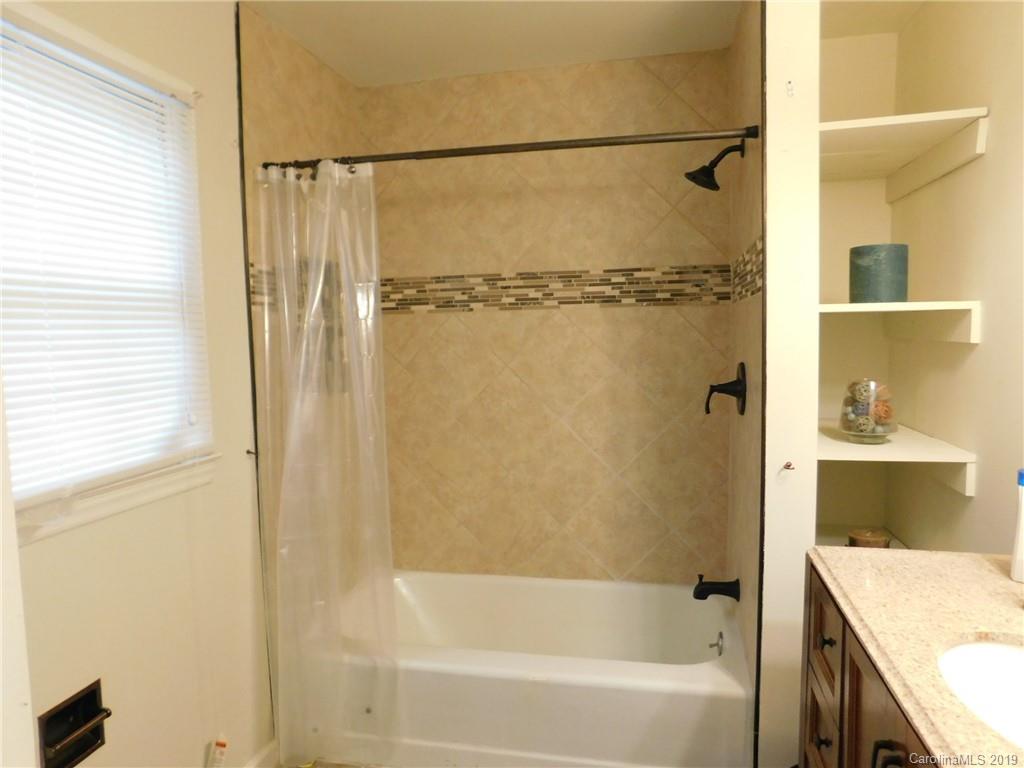 4843 Cheviot Road Charlotte, NC 28269 - Photo 8 of 19