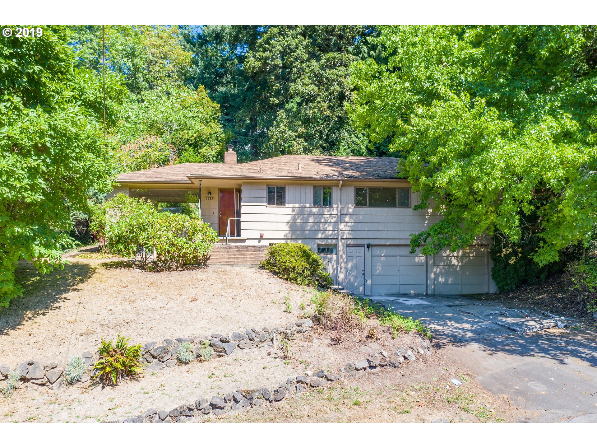 2225 Southwest Mitchell Street Portland, OR 97239 - Photo 1 of 32 Gallery Image 1
