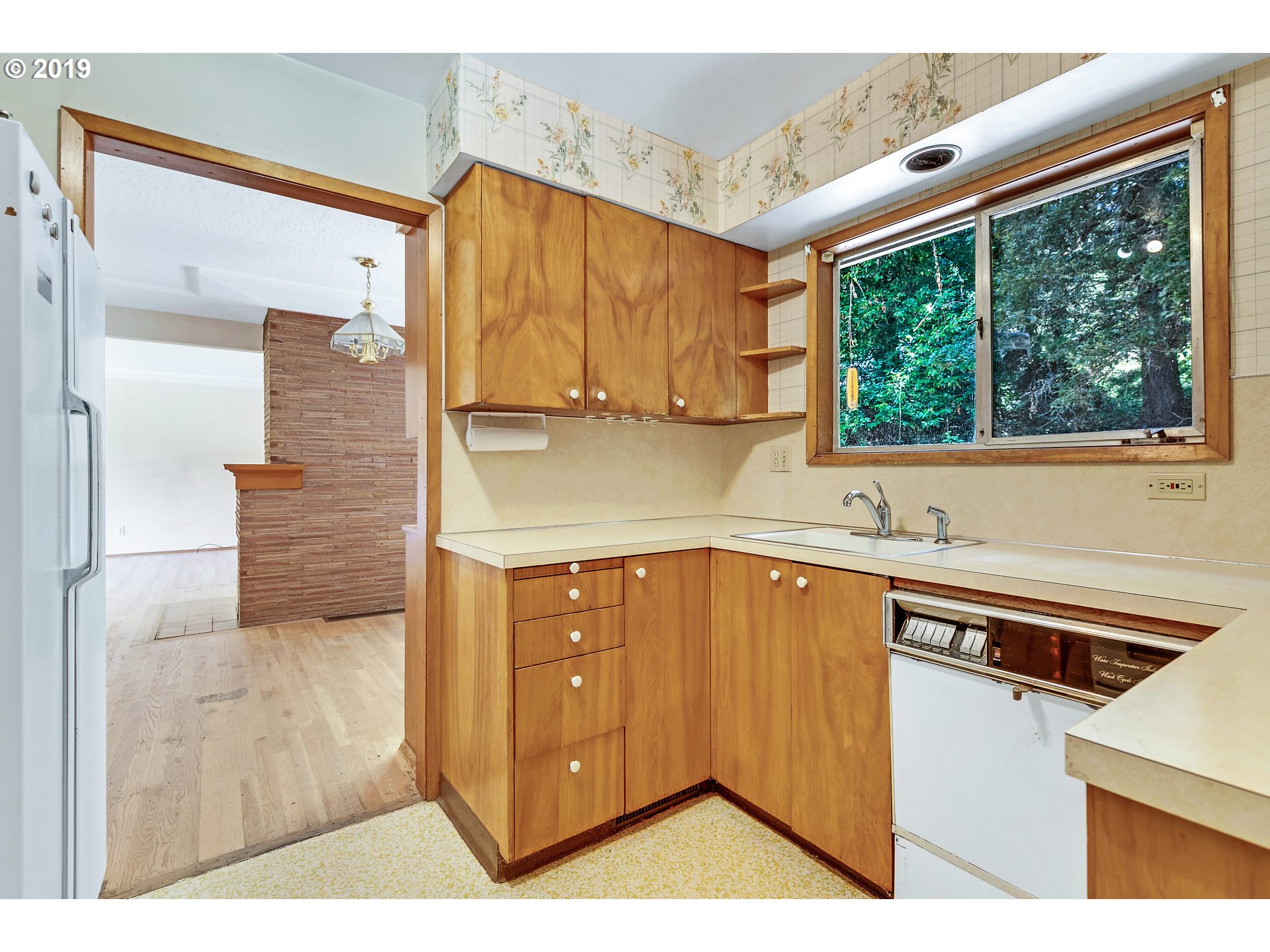 2225 Southwest Mitchell Street Portland, OR 97239 - Photo 11 of 32 Gallery Image 11