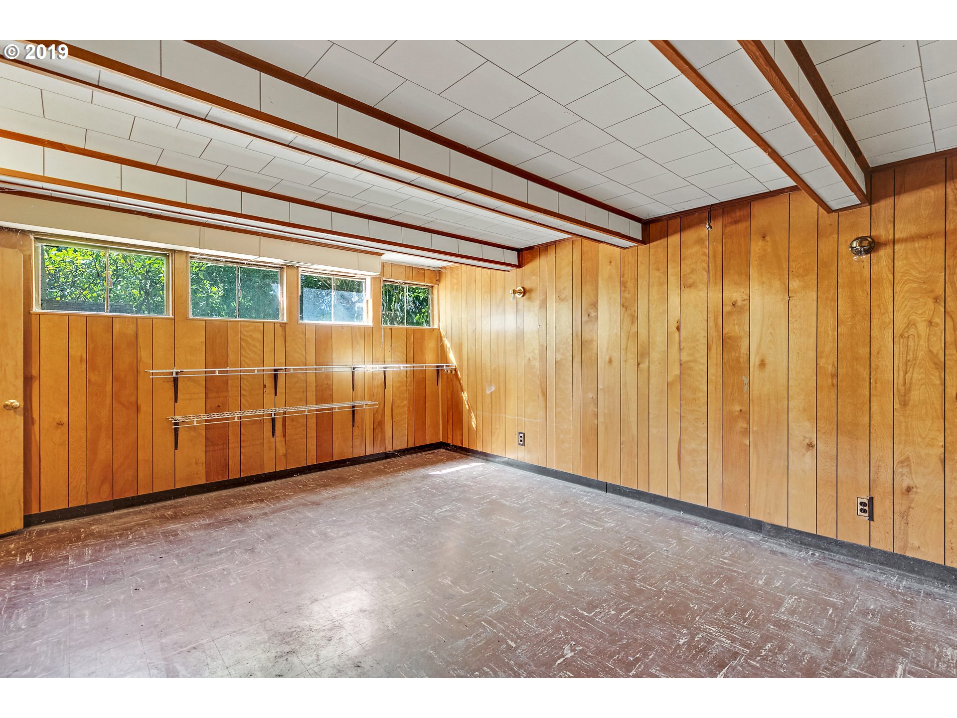 2225 Southwest Mitchell Street Portland, OR 97239 - Photo 22 of 32 Family Room