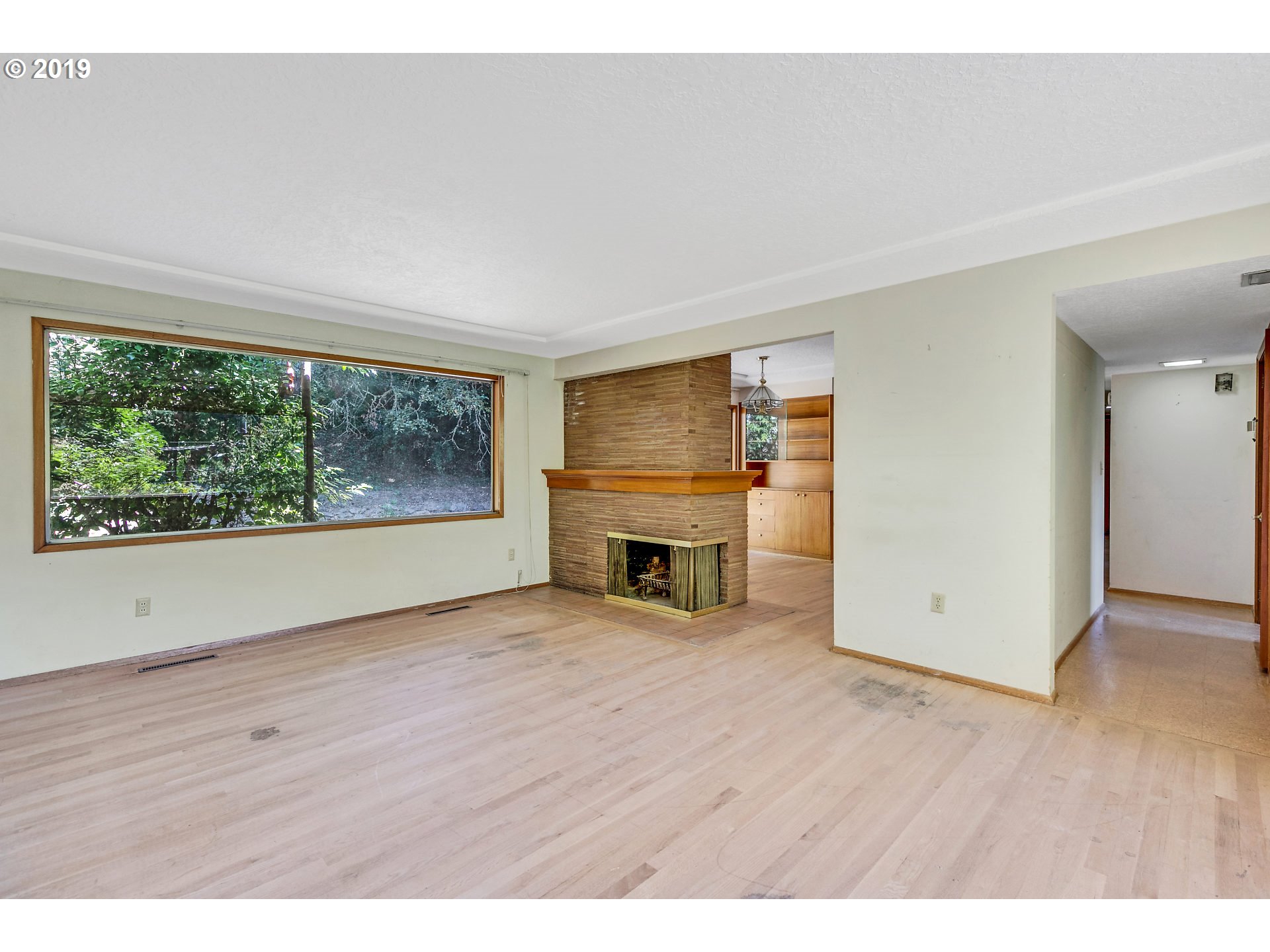 2225 Southwest Mitchell Street Portland, OR 97239 - Photo 4 of 32 Gallery Image 4