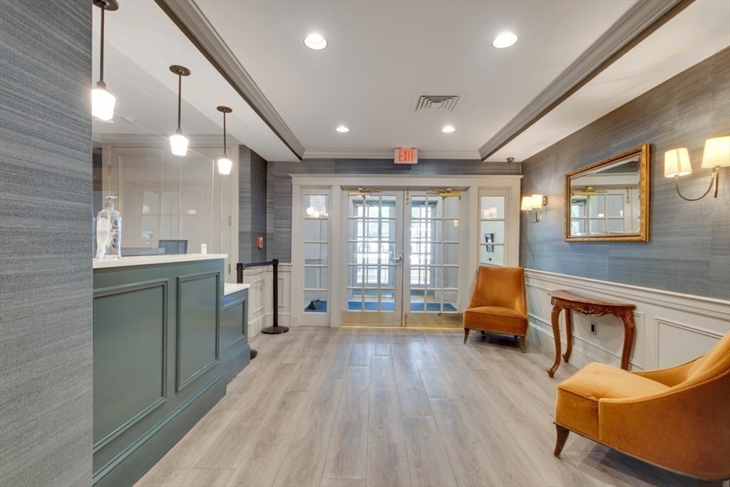 534 Beacon Street, Unit 203 Boston, MA 02215 - Photo 14 of 21