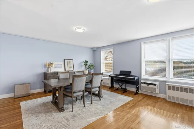 $389,000 | 241-20 Northern Boulevard, Unit 5B | Douglaston