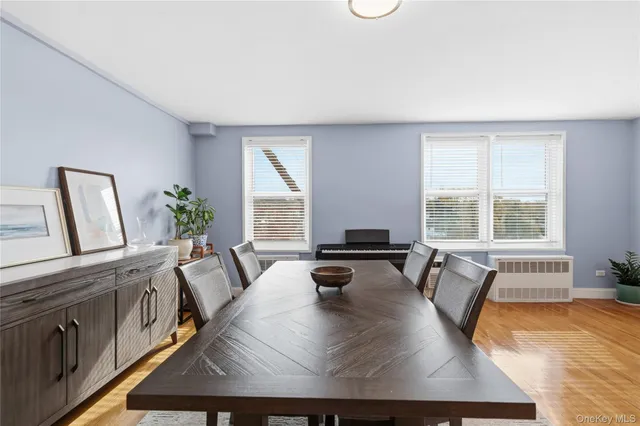 $389,000 | 241-20 Northern Boulevard, Unit 5B | Douglaston