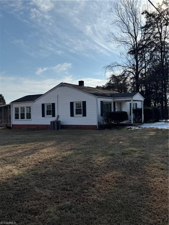 1749 Scalesville Road Summerfield, NC 27358 - Photo 2 of 7