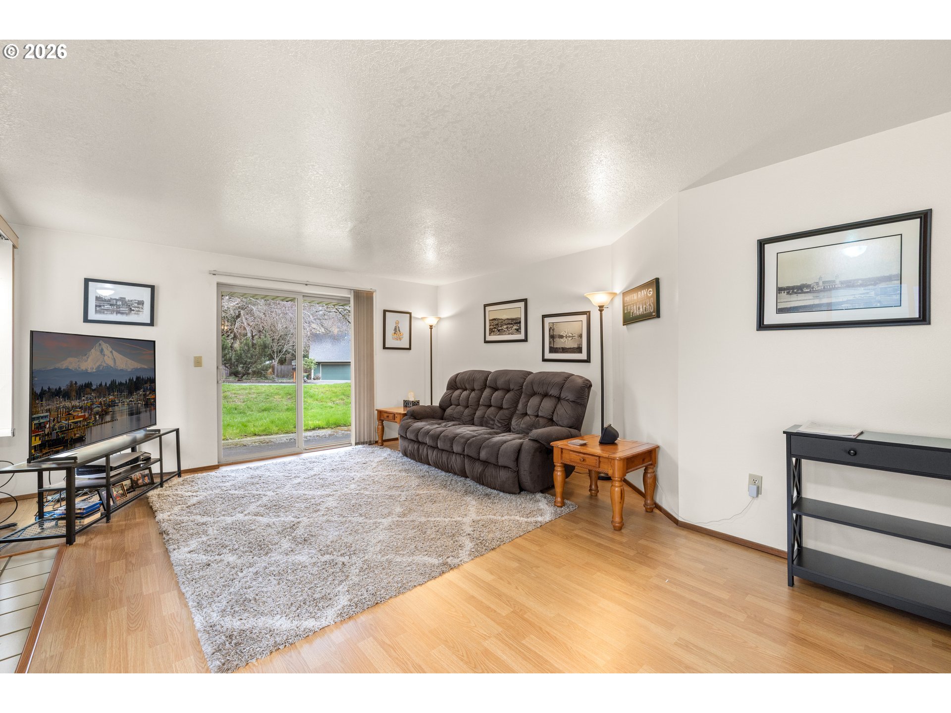 9910 Southwest Trapper Terrace Beaverton, OR 97008 - Photo 2 of 30